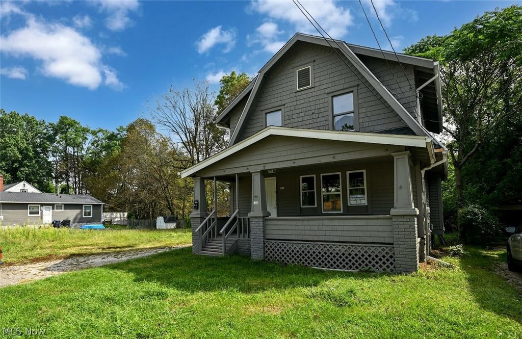 1313 Manchester Road, Akron, OH 44319