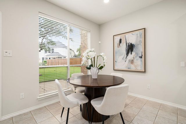 22 Crestview Trail, Houston, TX 77082