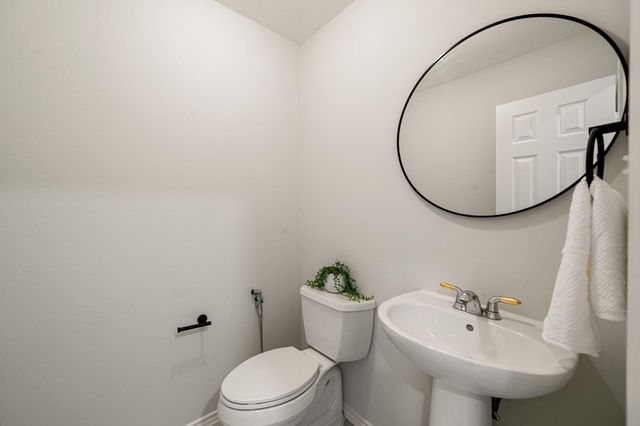 22 Crestview Trail, Houston, TX 77082