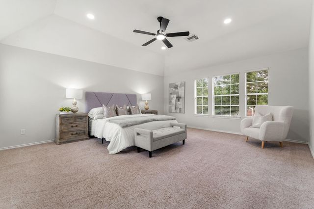 22 Crestview Trail, Houston, TX 77082