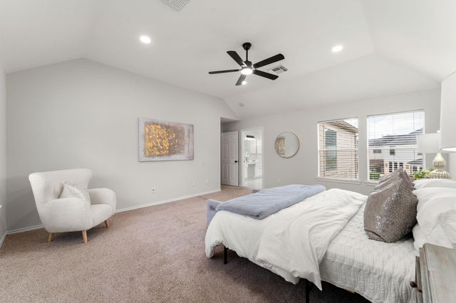 22 Crestview Trail, Houston, TX 77082