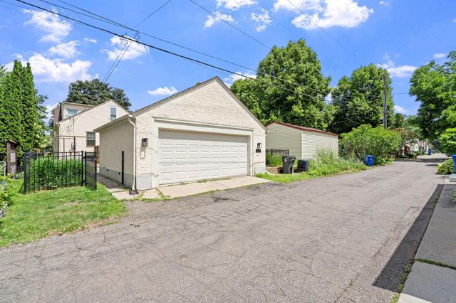 2128 Juno Avenue, Saint Paul, MN 55116