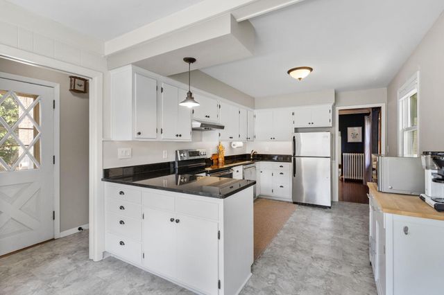 2128 Juno Avenue, Saint Paul, MN 55116