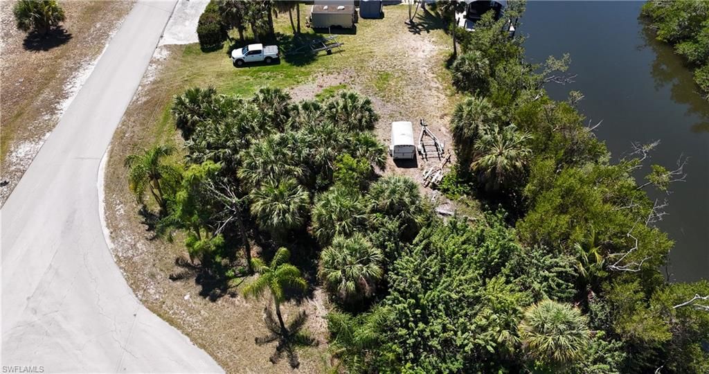 3921 Stabile RD, ST. JAMES CITY, FL 33956 — exterior