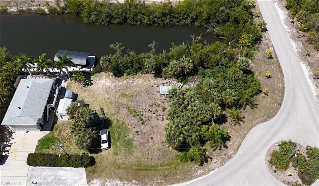 3921 Stabile RD, ST. JAMES CITY, FL 33956 — photo 3