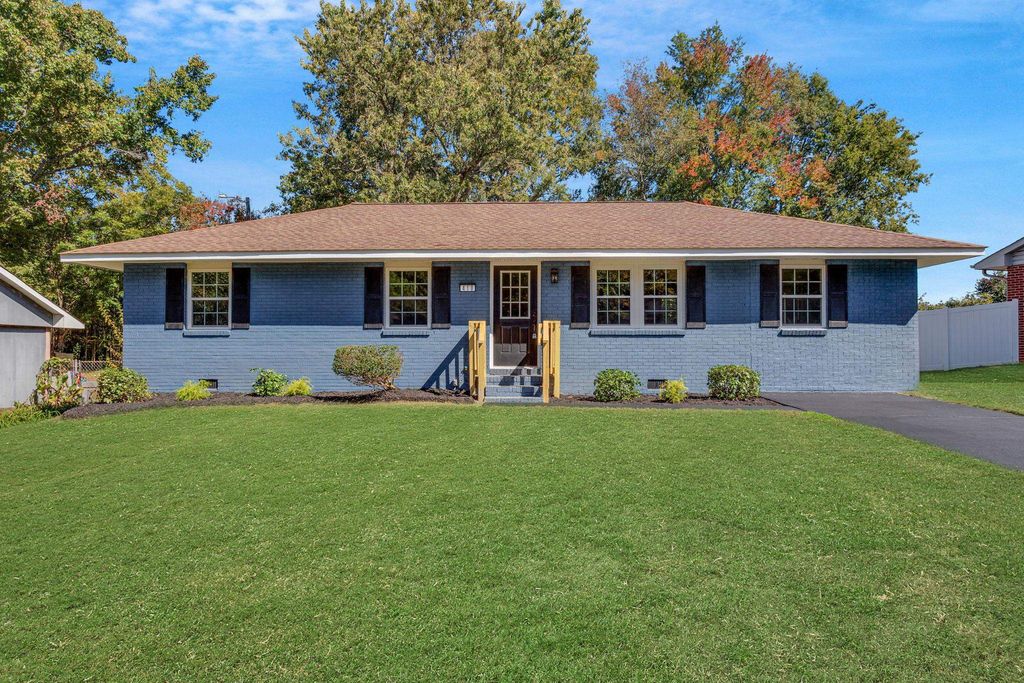 410 Sierra Road, Spartanburg, SC 29301