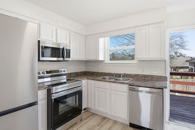 1302 Bellshire Terrace Dr, Nashville, TN 37207