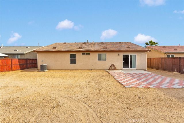 16572 Don Quijote, Victorville, CA 92395
