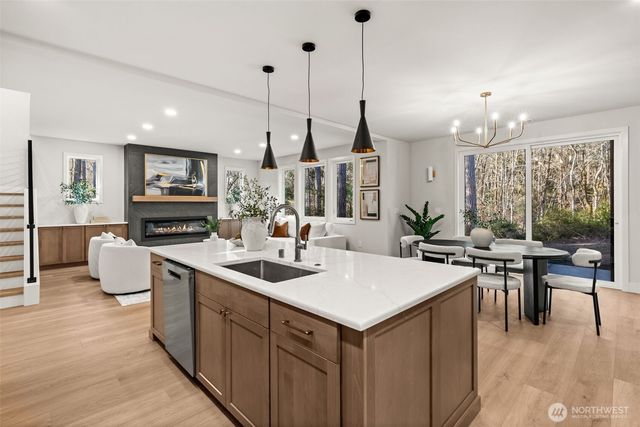 630 8th Avenue, Fox Island, WA 98333