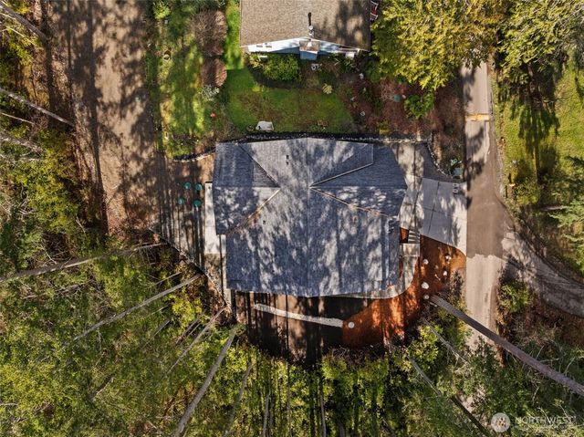 630 8th Avenue, Fox Island, WA 98333