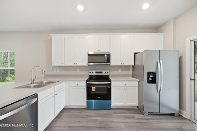 8763 SUSIE Street, Jacksonville, FL 32210