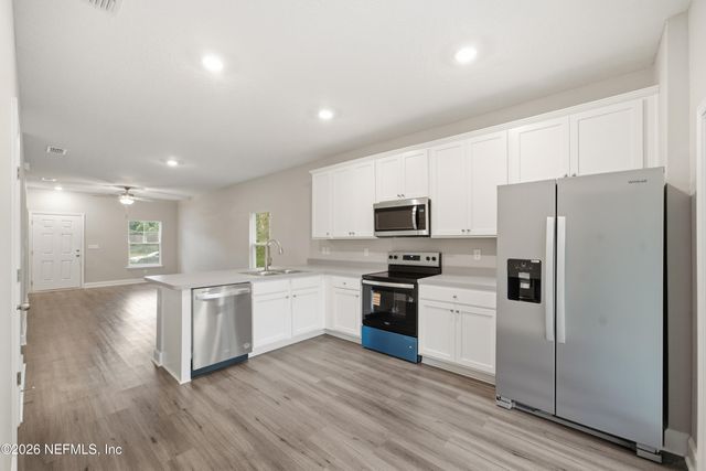 8763 SUSIE Street, Jacksonville, FL 32210