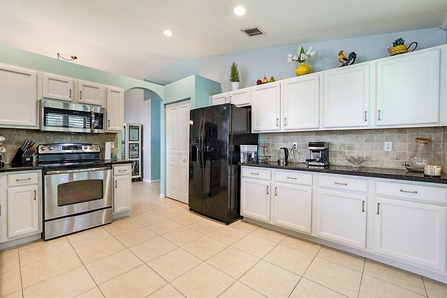 5028 Solar Point Drive, Greenacres, FL 33463