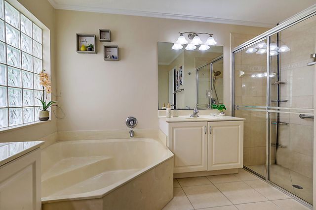 5028 Solar Point Drive, Greenacres, FL 33463