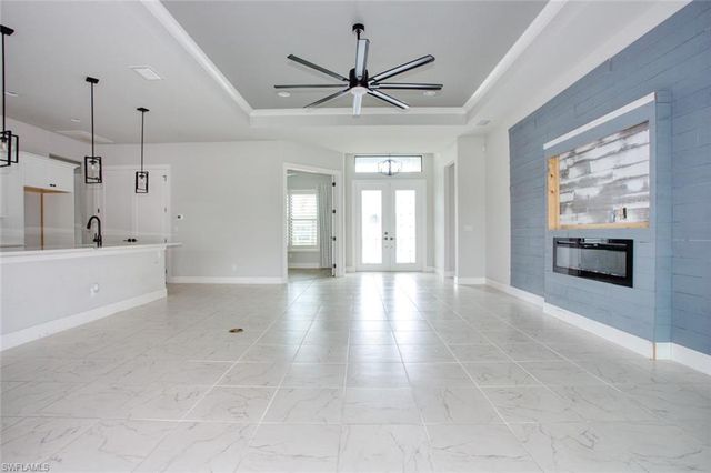 1521 SW 43rd LN, Cape Coral, FL 33914