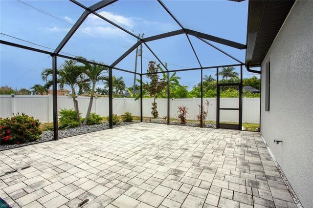 1521 SW 43rd LN, Cape Coral, FL 33914