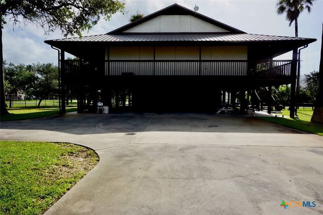 1401 Main Street, Port O'connor, TX 77982