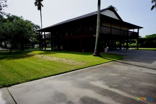 1401 Main Street, Port O'connor, TX 77982