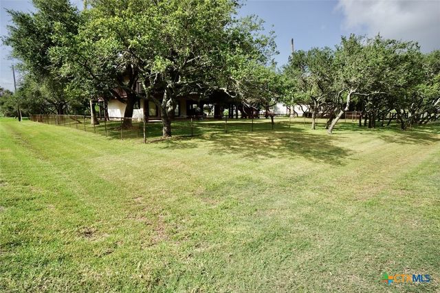 1401 Main Street, Port O'connor, TX 77982