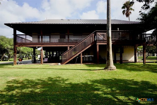 1401 Main Street, Port O'connor, TX 77982