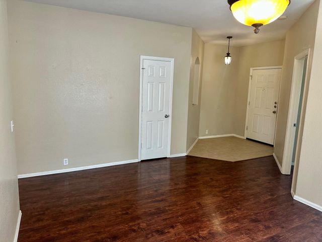 124 Spruce DR, Kyle, TX 78640