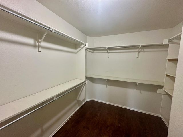 124 Spruce DR, Kyle, TX 78640