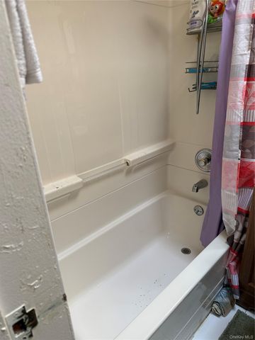 5215 Avenue H, Brooklyn, NY 11234