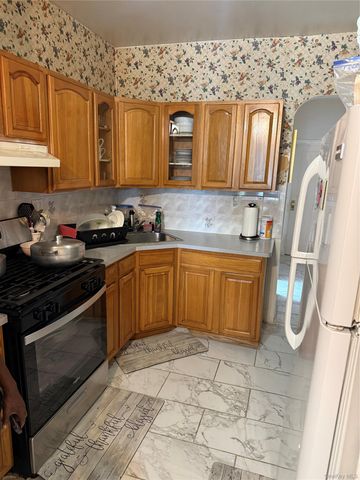 5215 Avenue H, Brooklyn, NY 11234
