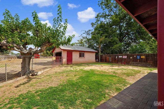 4910 Morro Drive, Bakersfield, CA 93307