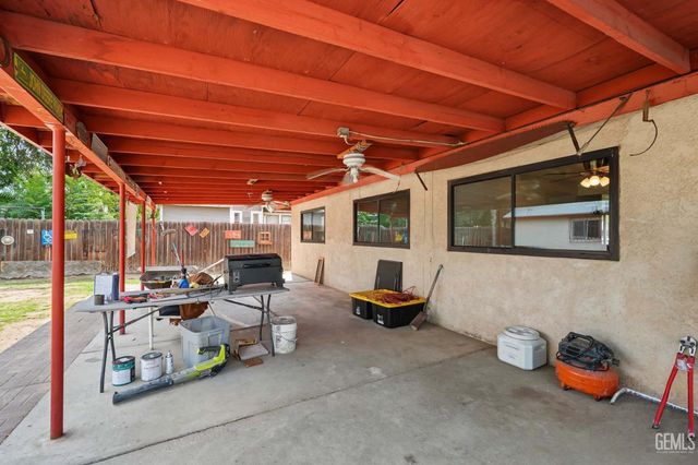 4910 Morro Drive, Bakersfield, CA 93307