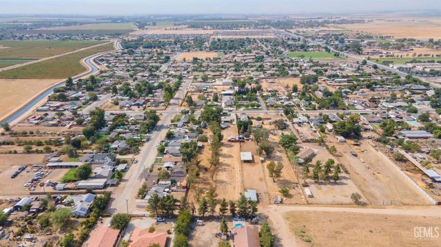 4910 Morro Drive, Bakersfield, CA 93307