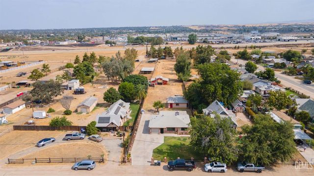 4910 Morro Drive, Bakersfield, CA 93307