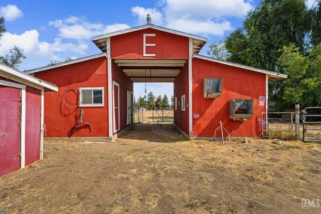 4910 Morro Drive, Bakersfield, CA 93307