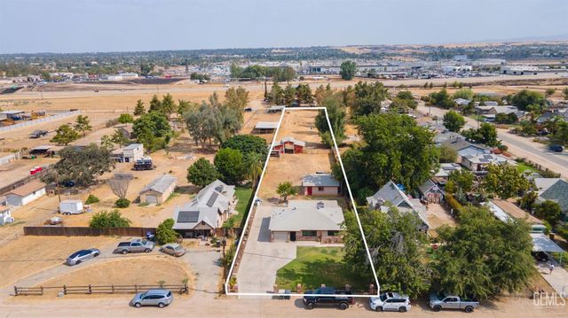 4910 Morro Drive, Bakersfield, CA 93307