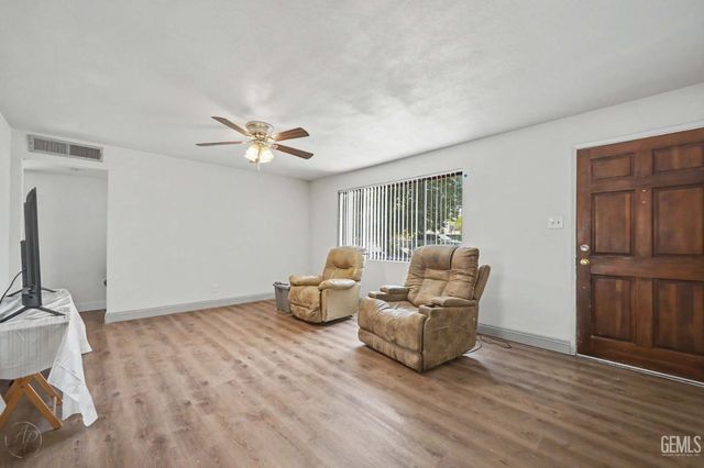 4910 Morro Drive, Bakersfield, CA 93307