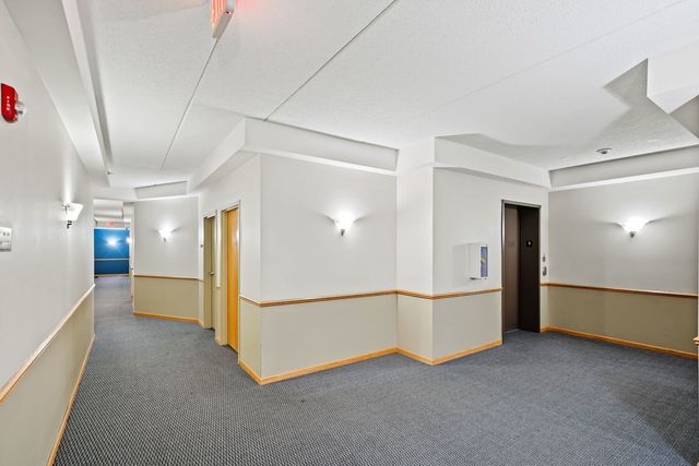 235 N SMITH Street 412, Palatine, IL 60067