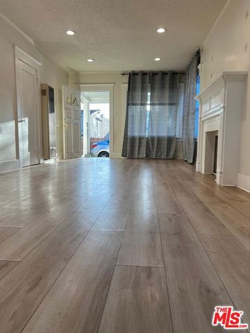 1028 Broad Avenue, Los Angeles, CA 90744