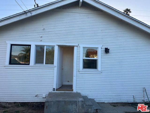 1028 Broad Avenue, Los Angeles, CA 90744