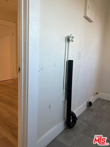 1028 Broad Avenue, Los Angeles, CA 90744
