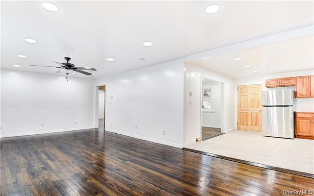 19 Lake Avenue, Monroe, NY 10950