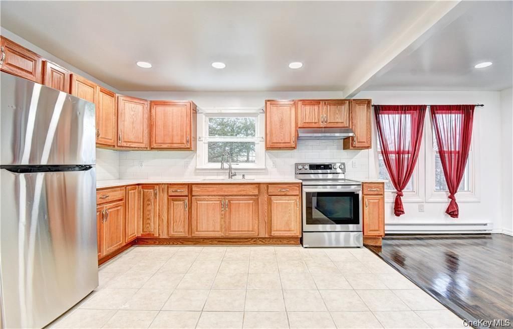 19 Lake Avenue, Monroe, NY 10950