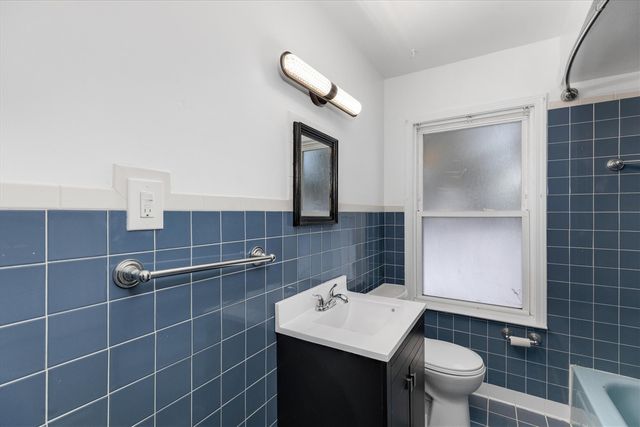 20496 Mark Twain Street, Detroit, MI 48235