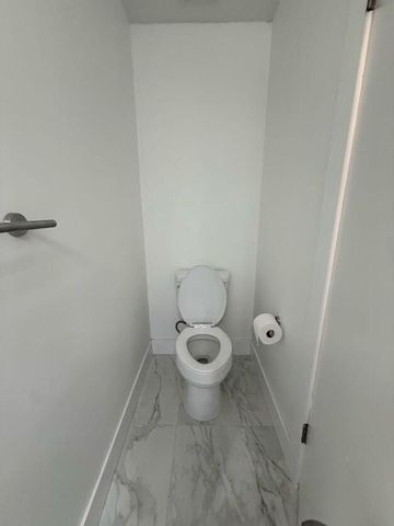 5140 ELMHURST Road B, West Palm Beach, FL 33417
