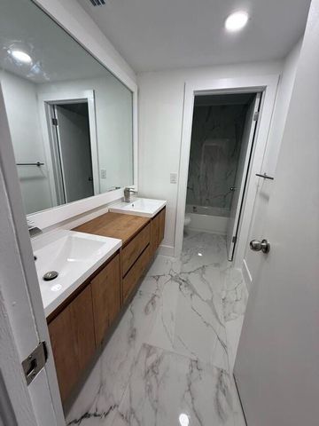 5140 ELMHURST Road B, West Palm Beach, FL 33417