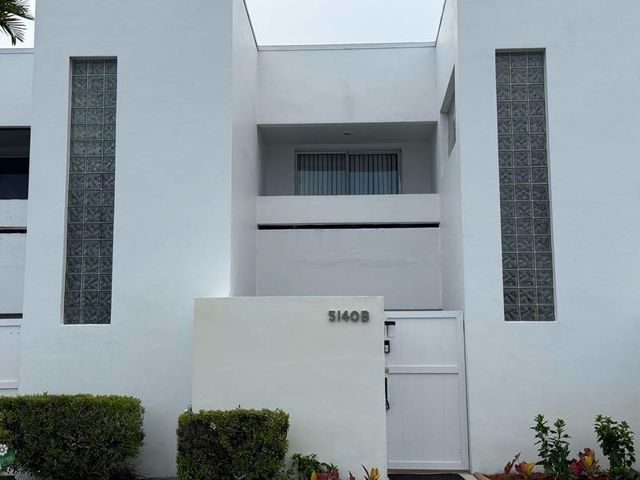 5140 ELMHURST Road B, West Palm Beach, FL 33417