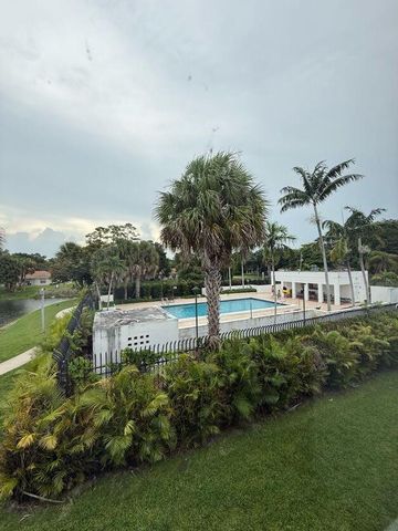 5140 ELMHURST Road B, West Palm Beach, FL 33417