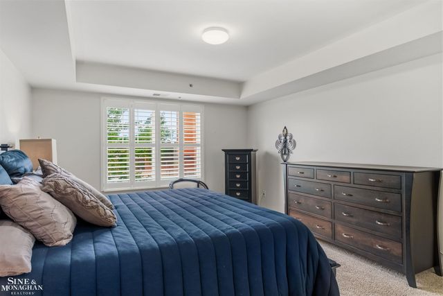 2210 Country Club Drive, St Clair Shores, MI 48082