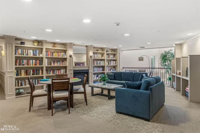2210 Country Club Drive, St Clair Shores, MI 48082