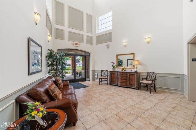 2210 Country Club Drive, St Clair Shores, MI 48082
