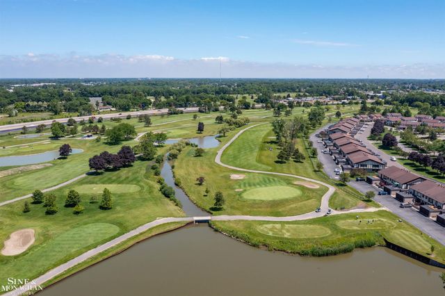 2210 Country Club Drive, St Clair Shores, MI 48082
